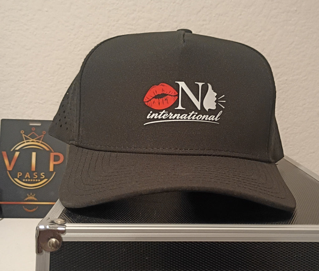 💋Kiss N tell🗣️(Snap Back Cap)