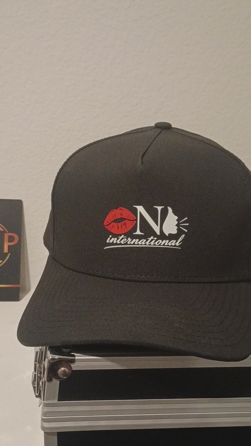 💋Kiss N tell🗣️(Snap Back Cap)
