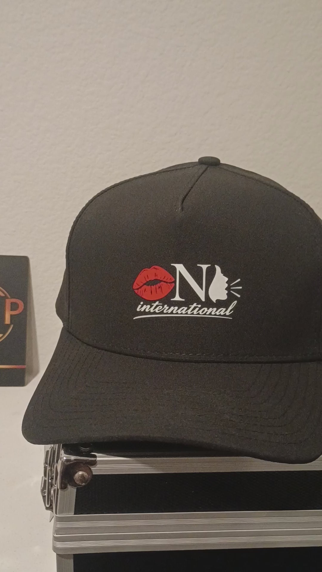 💋Kiss N tell🗣️(Snap Back Cap)
